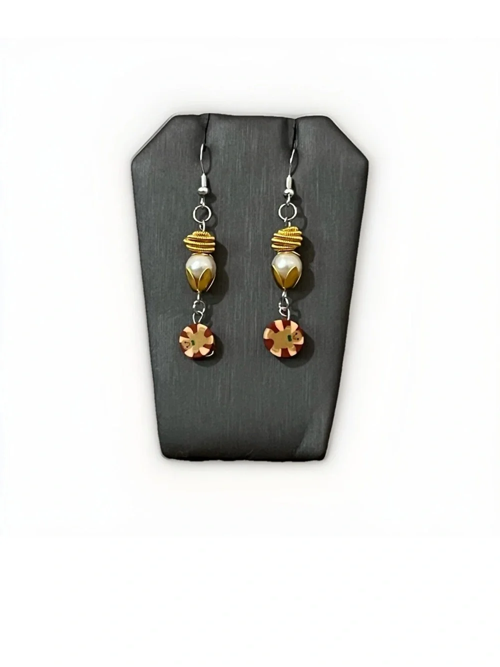 Handmade Candy Peppermint Beaded Dangle Earrings Gold Tone Faux Pearl Christmas